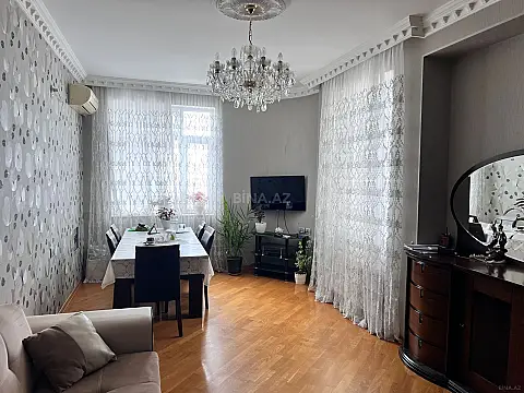 Satılır 2 otaqlı mənzil 86 m²