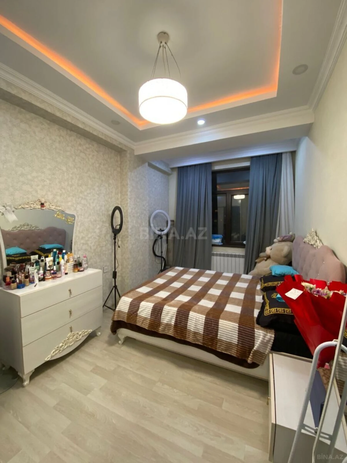 Kirayə verilir 2 otaqlı mənzil 60 m²