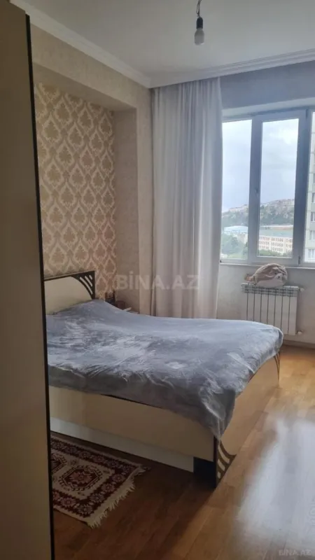 Satılır 2 otaqlı mənzil 70 m²