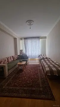 Satılır 2 otaqlı mənzil 70 m²