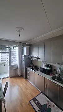 Satılır 2 otaqlı mənzil 70 m²