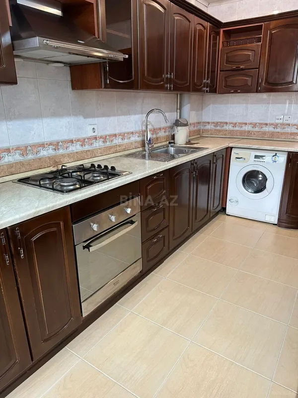 Kirayə verilir 3 otaqlı mənzil 90 m²