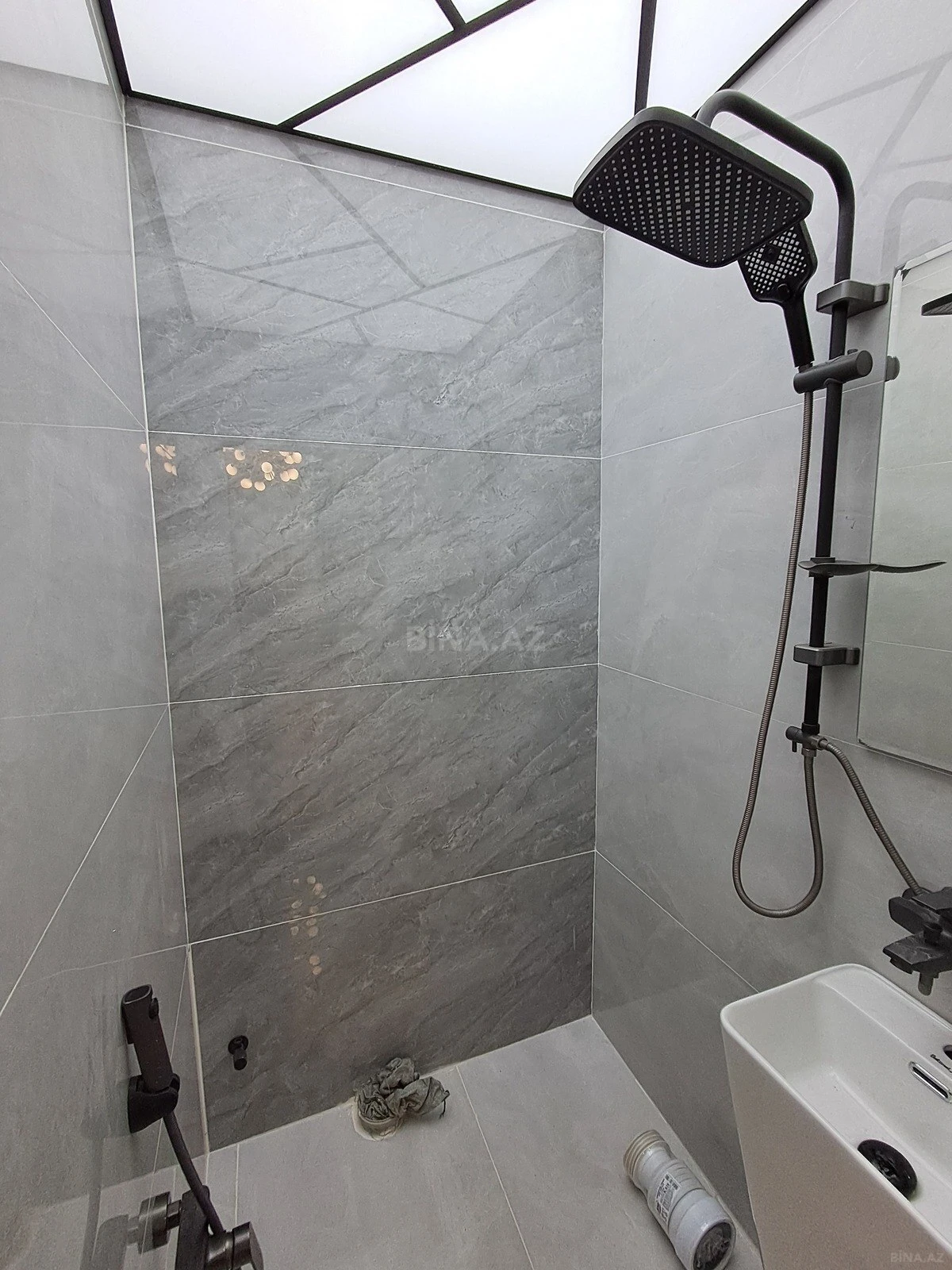 Satılır 3 otaqlı mənzil 96 m²