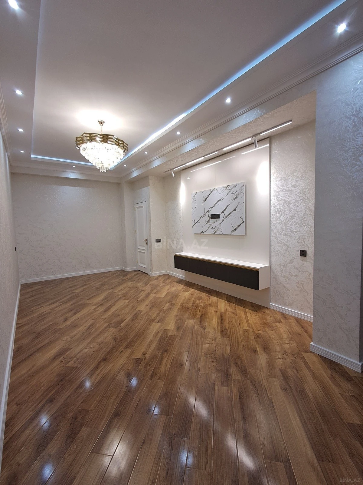 Satılır 3 otaqlı mənzil 96 m²