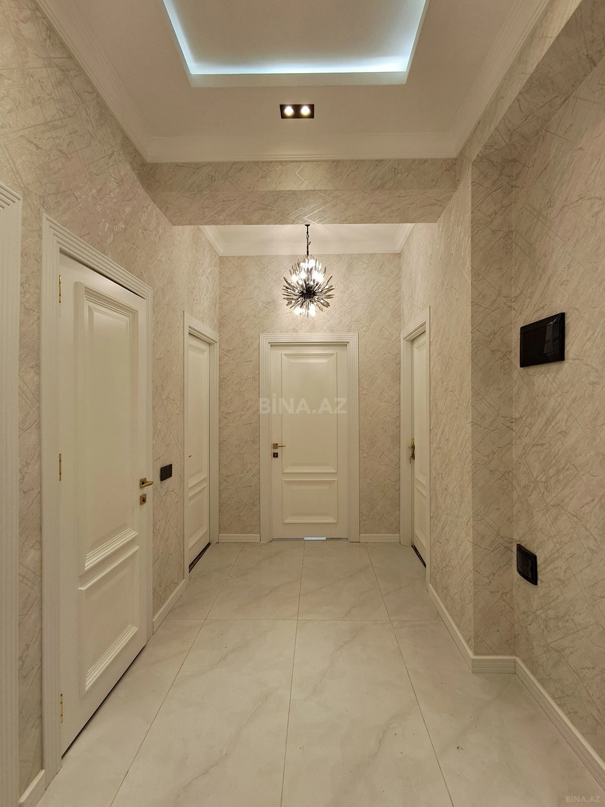 Satılır 3 otaqlı mənzil 96 m²