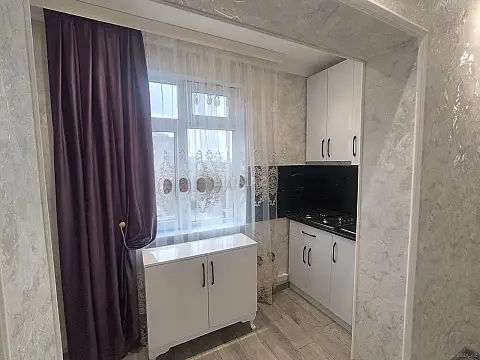 Satılır 2 otaqlı mənzil 47 m²