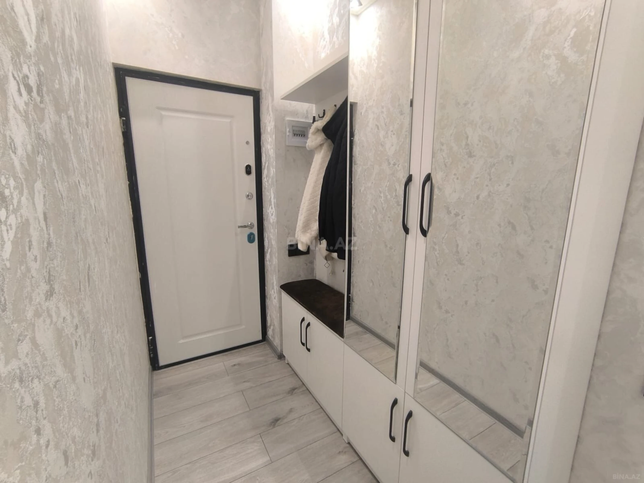 Satılır 2 otaqlı mənzil 47 m²