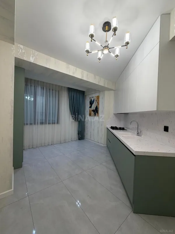 Satılır 3 otaqlı mənzil 108 m²