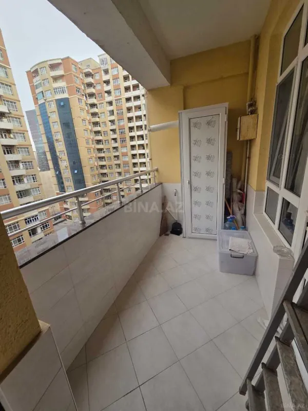 Kirayə verilir 2 otaqlı mənzil 110 m²