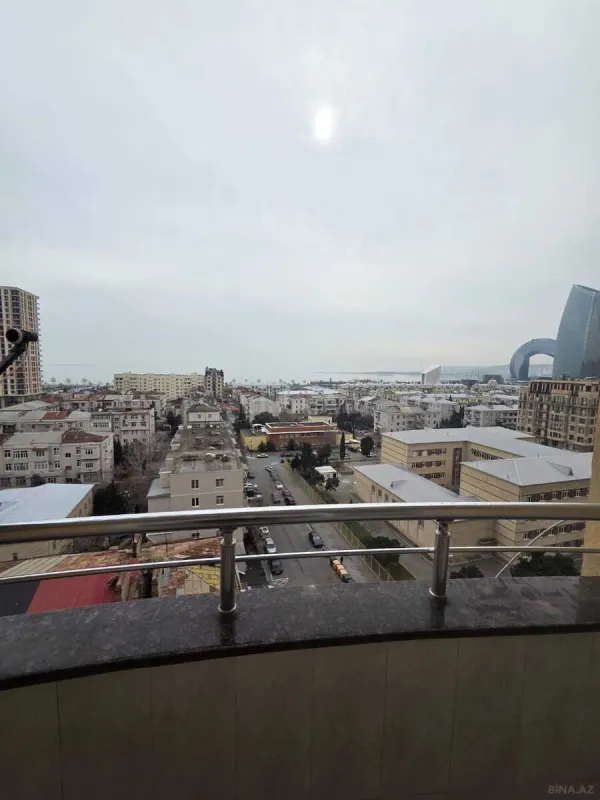 Kirayə verilir 2 otaqlı mənzil 110 m²