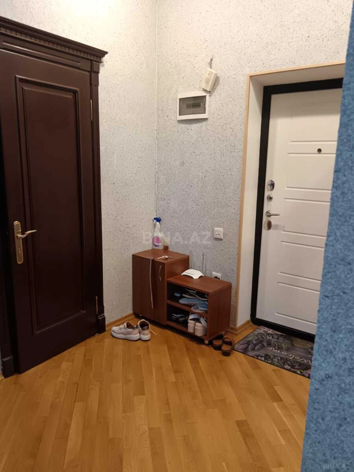 Satılır 2 otaqlı mənzil 68 m²
