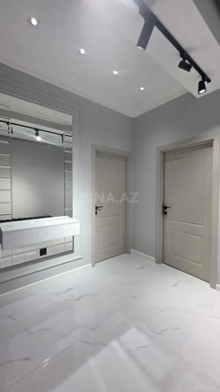 Satılır 3 otaqlı mənzil 95 m²