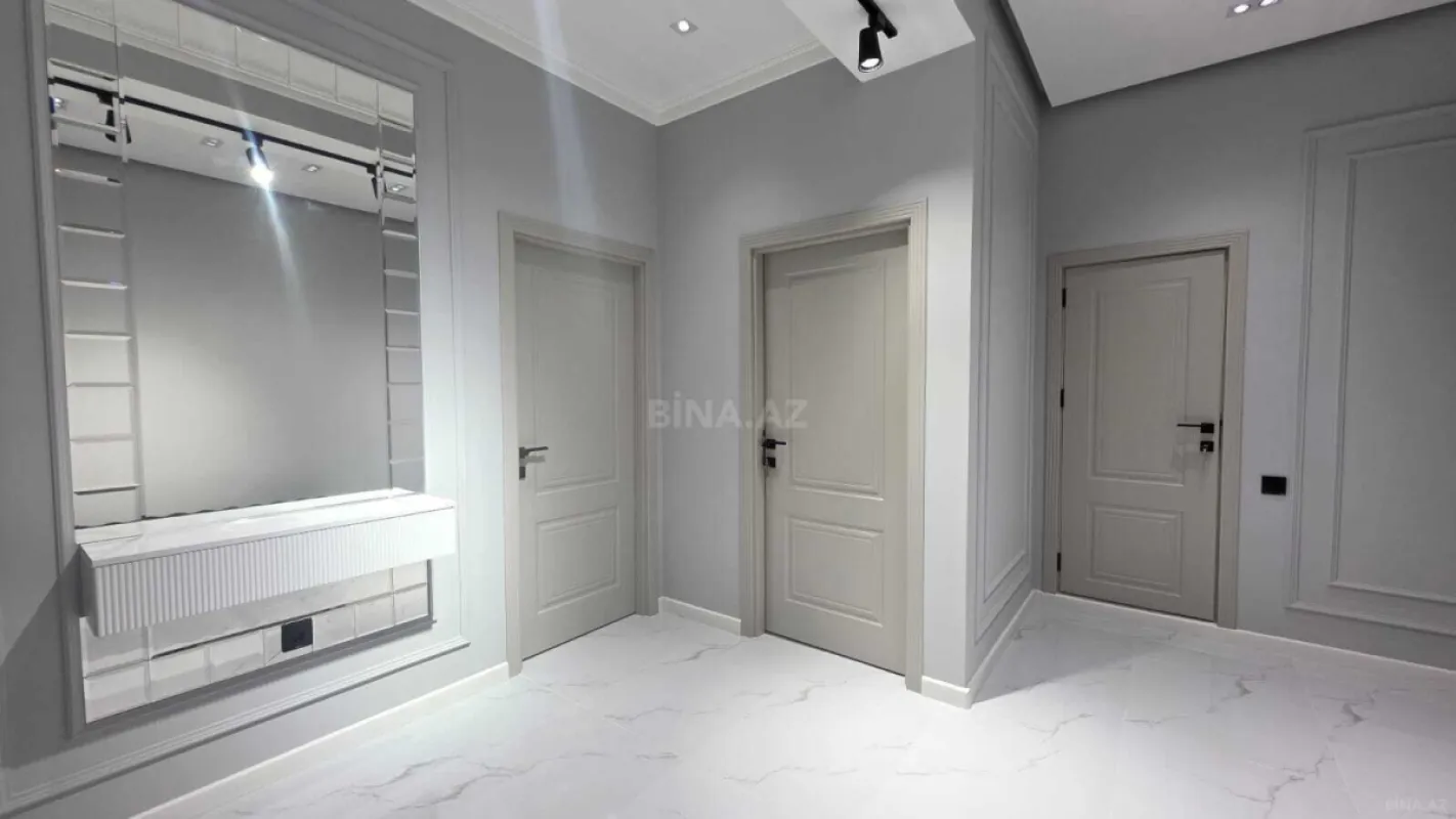 Satılır 3 otaqlı mənzil 95 m²