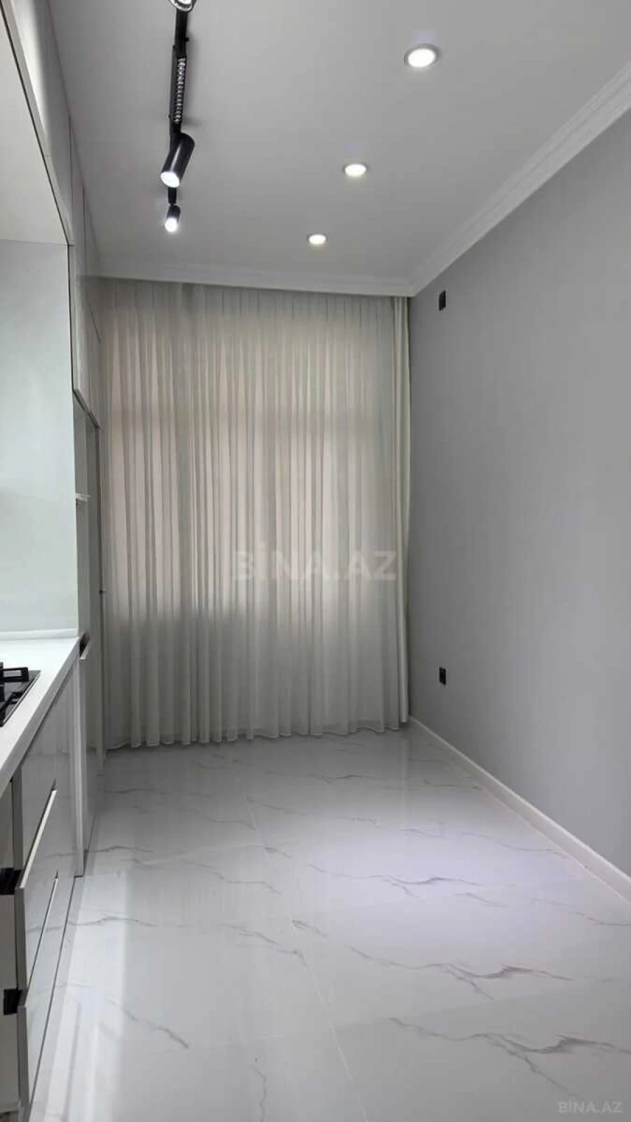Satılır 3 otaqlı mənzil 95 m²