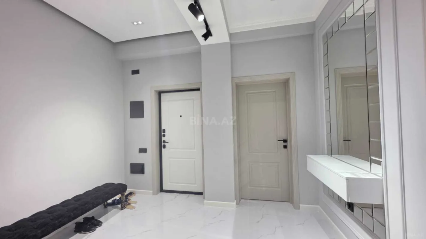 Satılır 3 otaqlı mənzil 95 m²