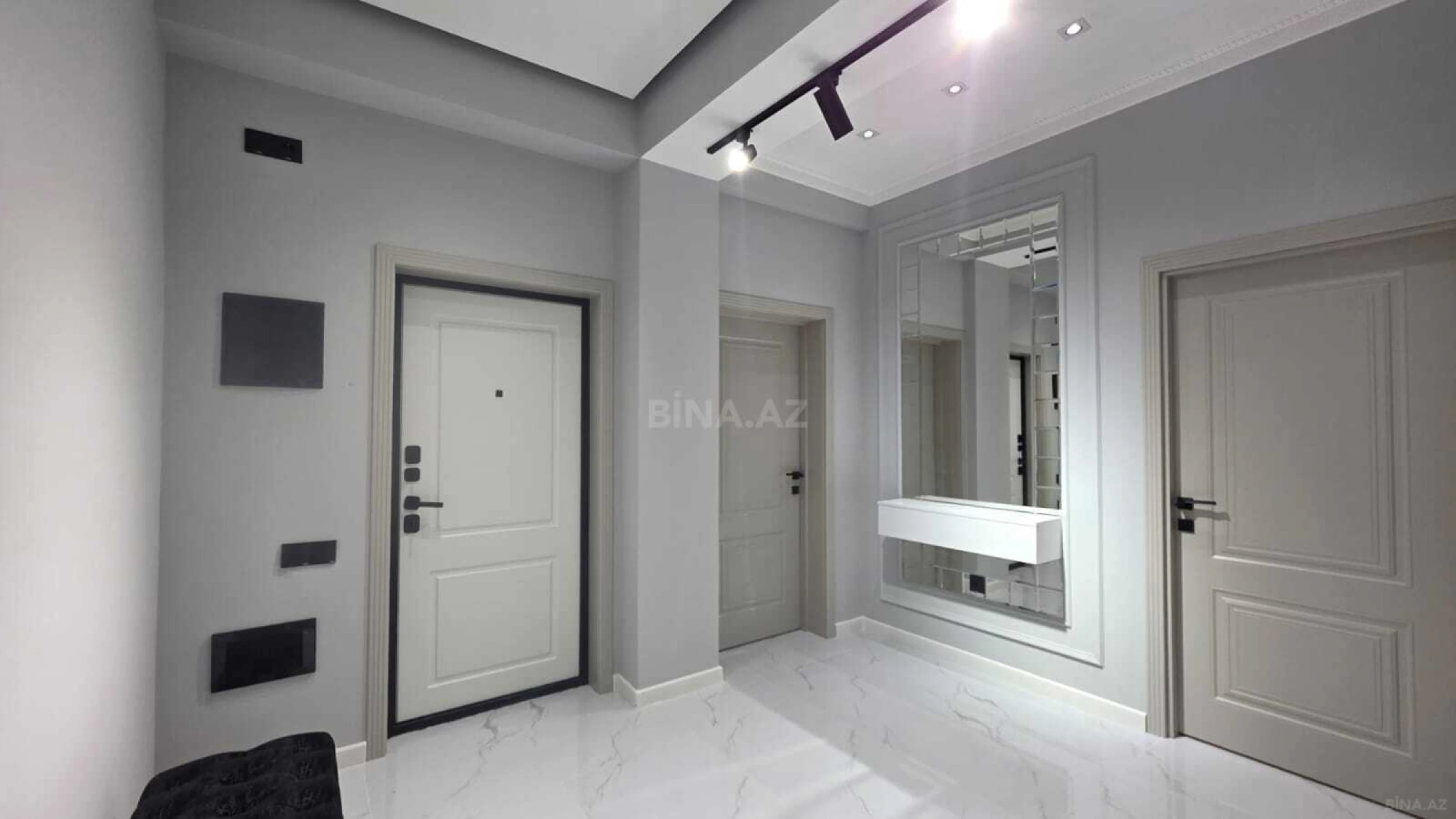 Satılır 3 otaqlı mənzil 95 m²