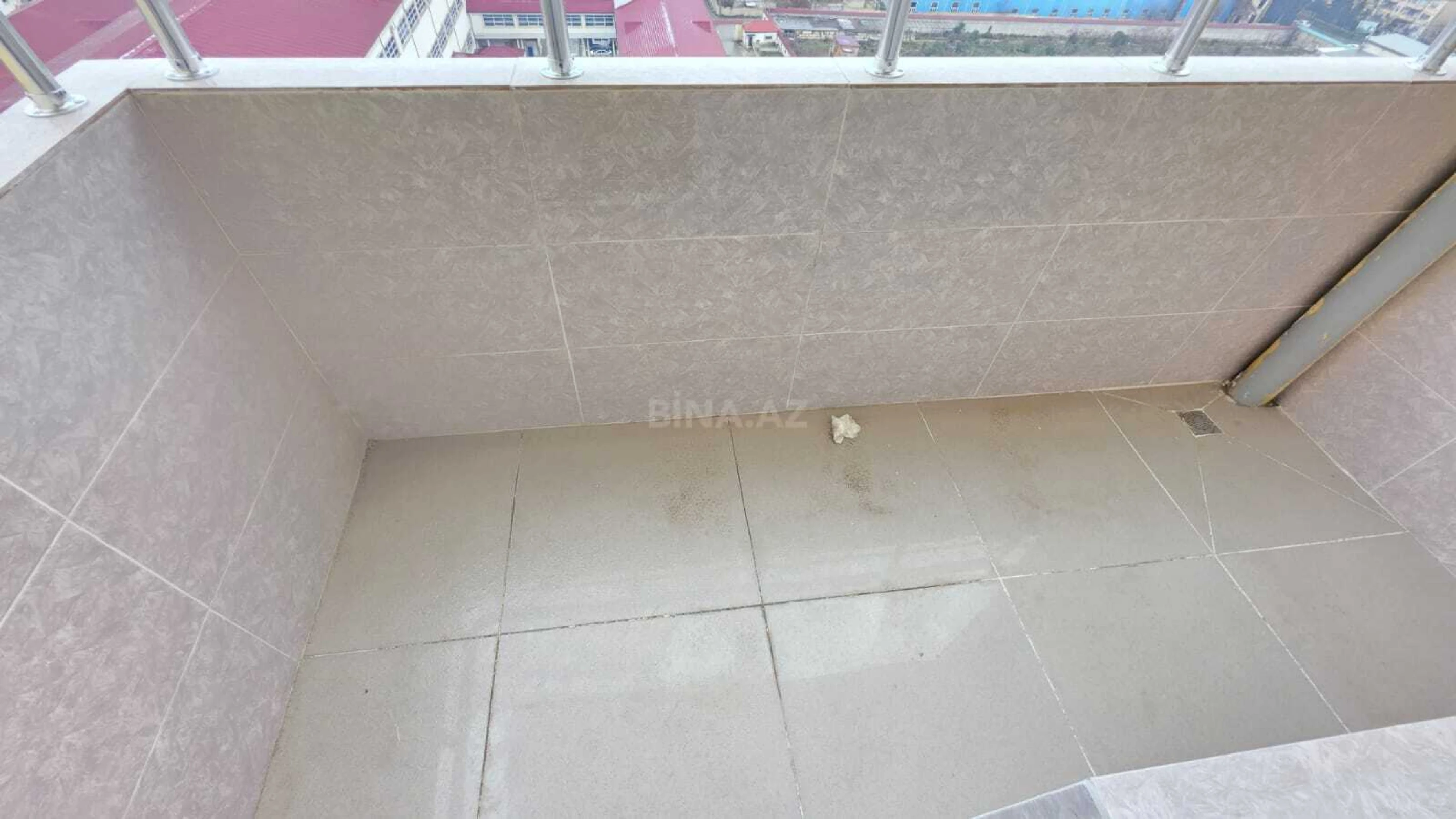 Satılır 3 otaqlı mənzil 95 m²