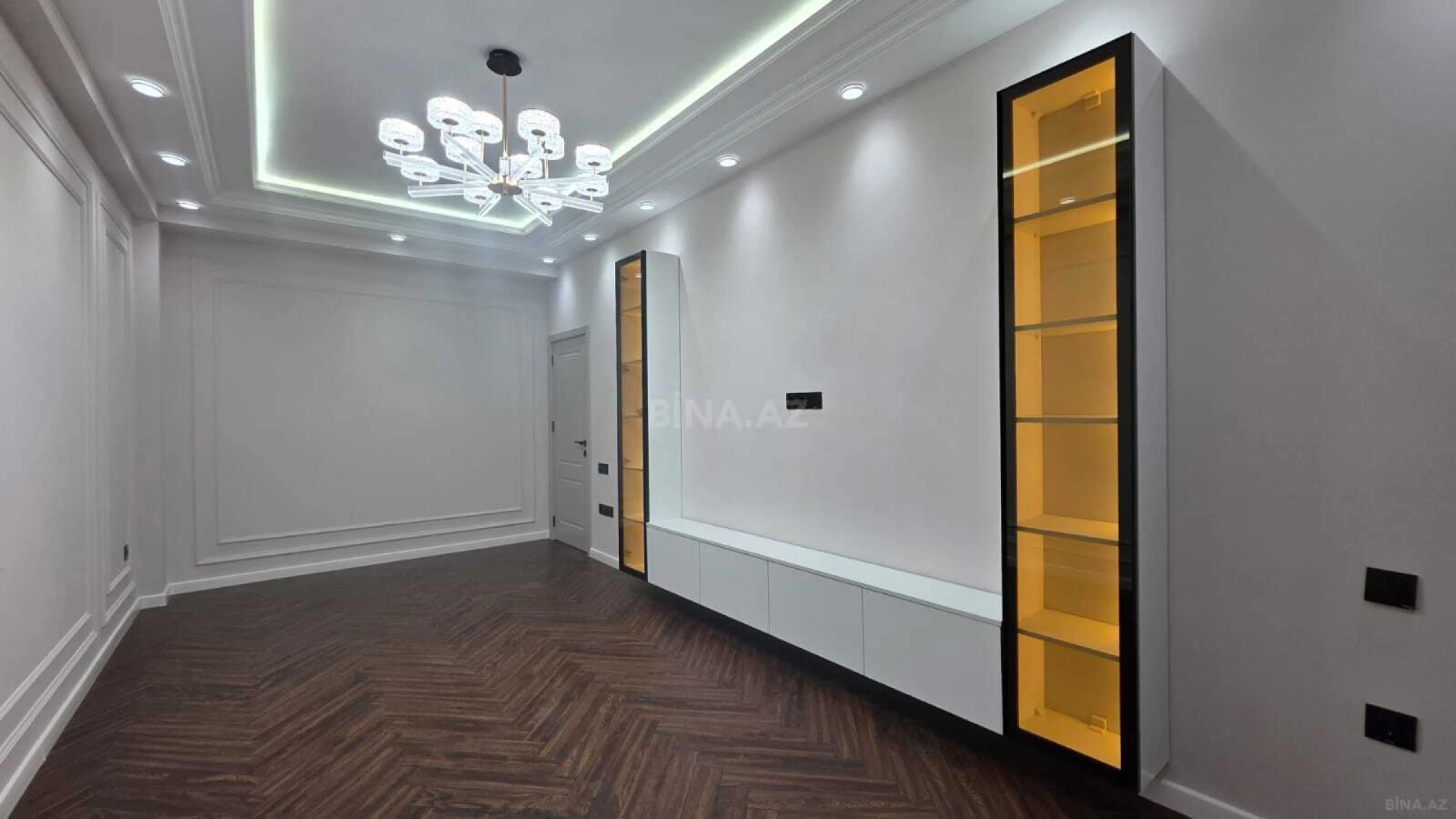 Satılır 3 otaqlı mənzil 95 m²