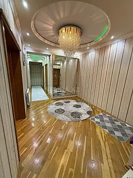 Satılır 3 otaqlı mənzil 145 m²