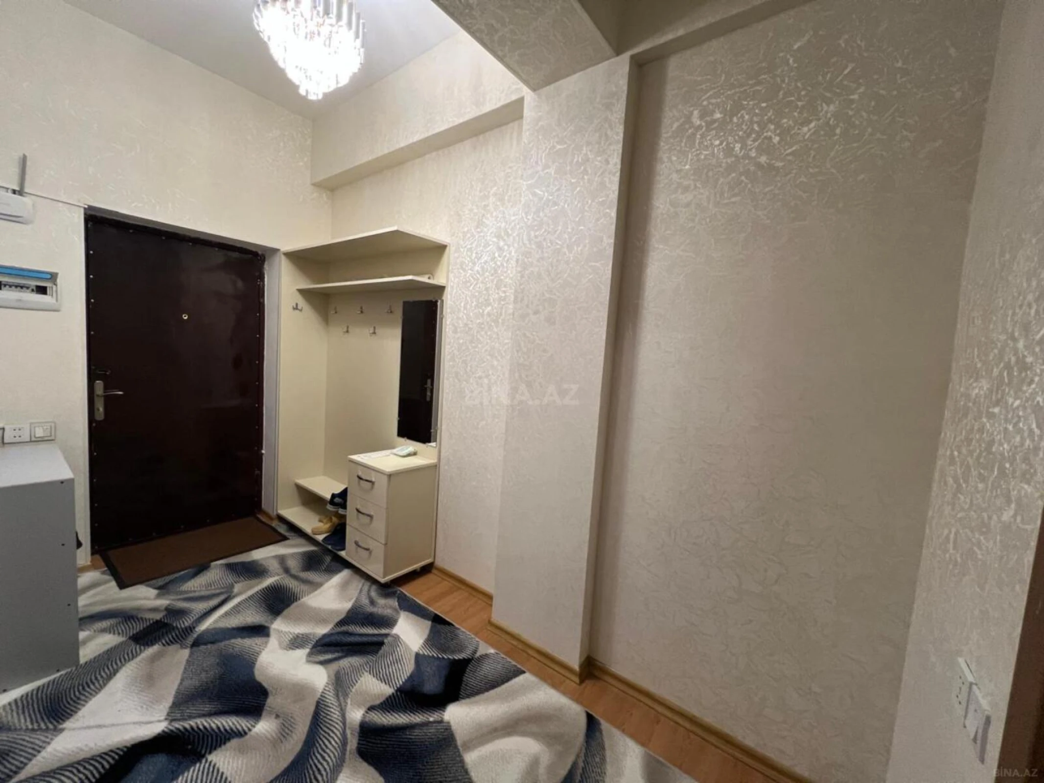 Kirayə verilir 2 otaqlı mənzil 55 m²