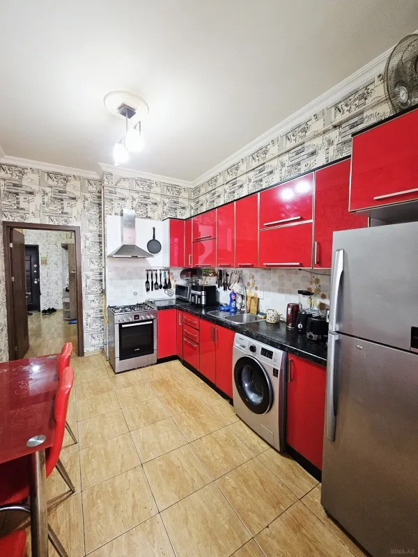 Satılır 3 otaqlı mənzil 92 m²