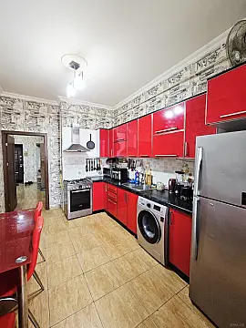 Satılır 3 otaqlı mənzil 92 m²