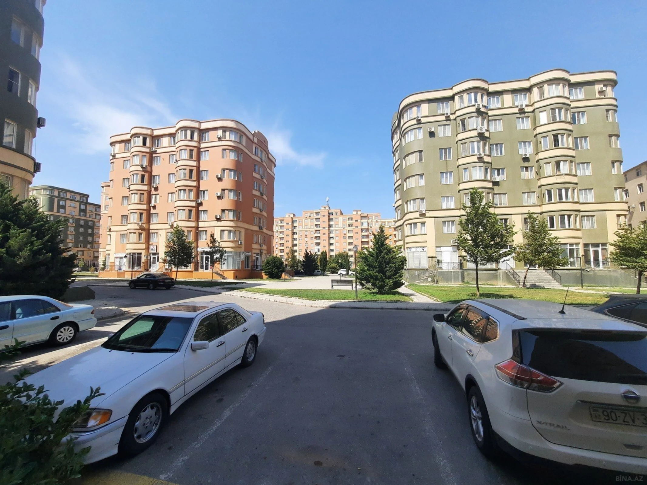 Satılır 3 otaqlı mənzil 92 m²