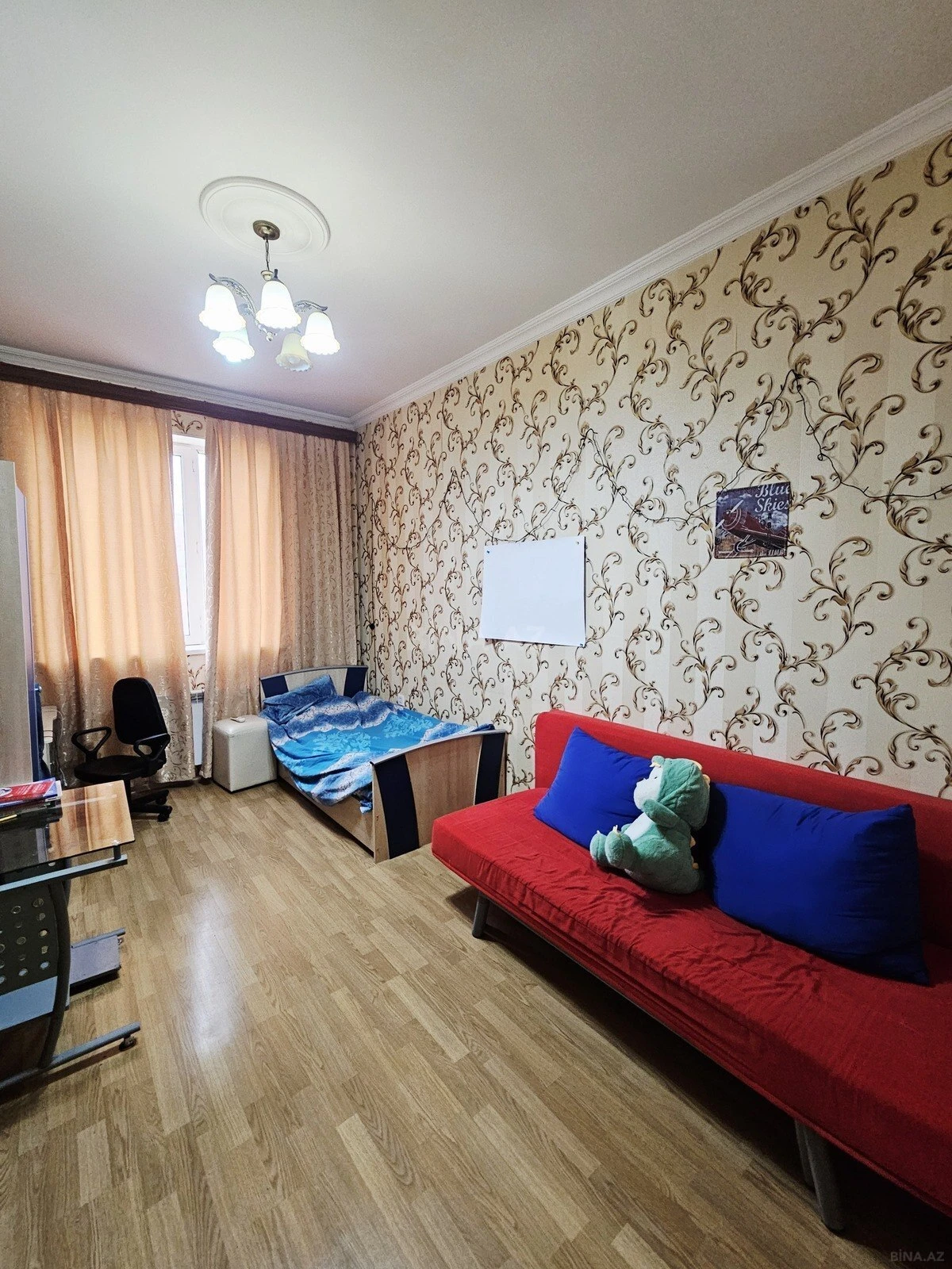 Satılır 3 otaqlı mənzil 92 m²
