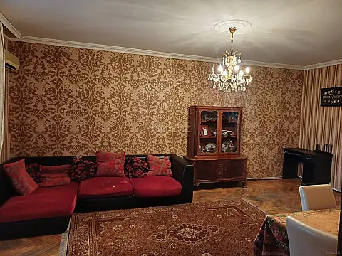 Satılır 3 otaqlı mənzil 120 m²
