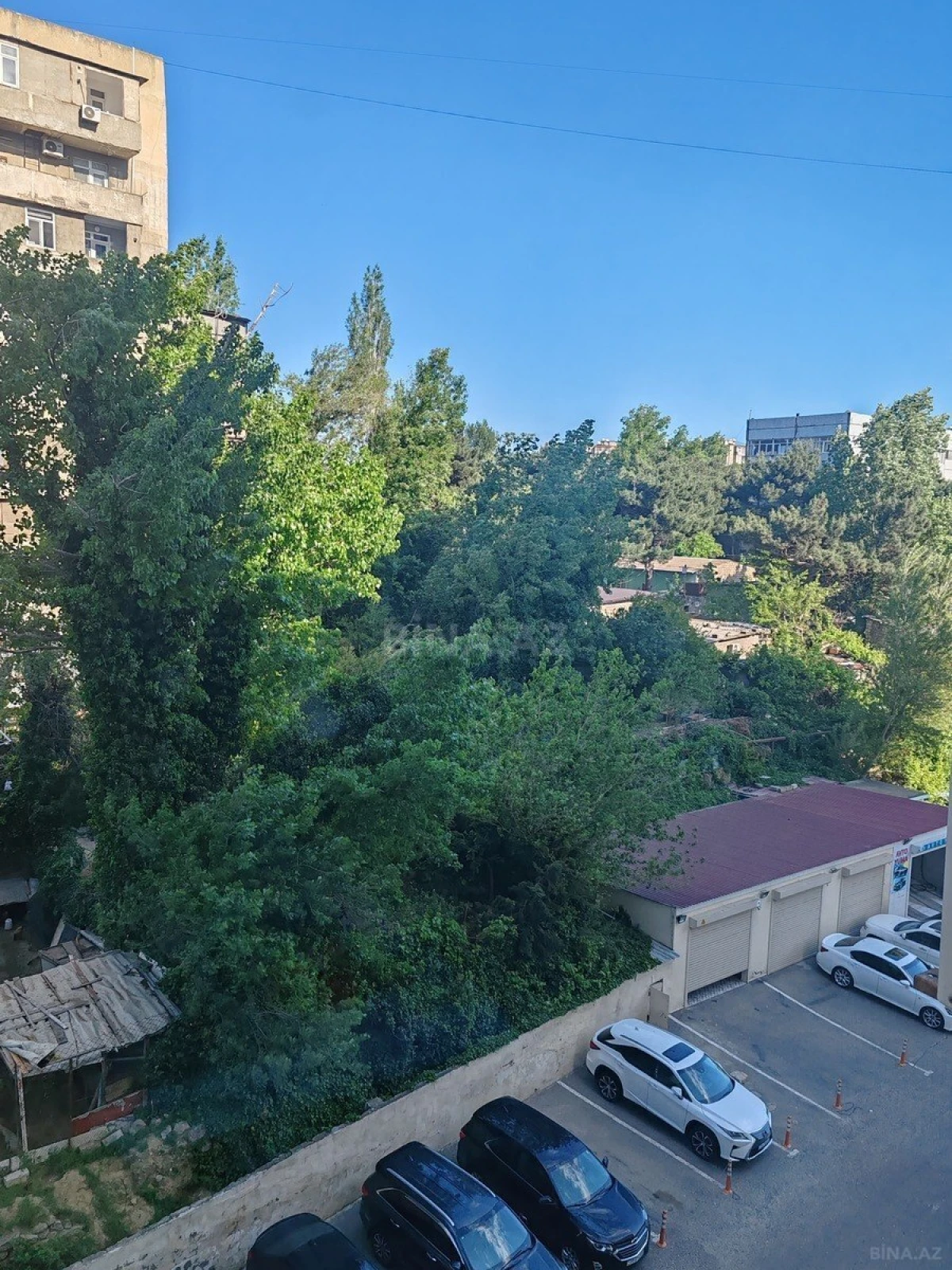 Satılır 2 otaqlı mənzil 93 m²