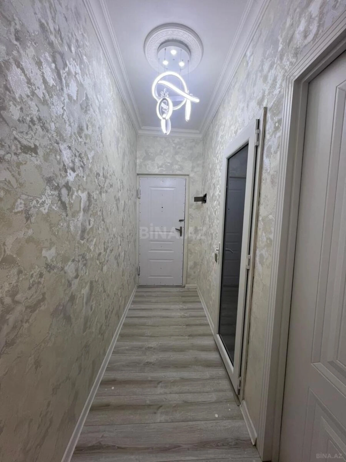 Satılır 2 otaqlı mənzil 45 m²