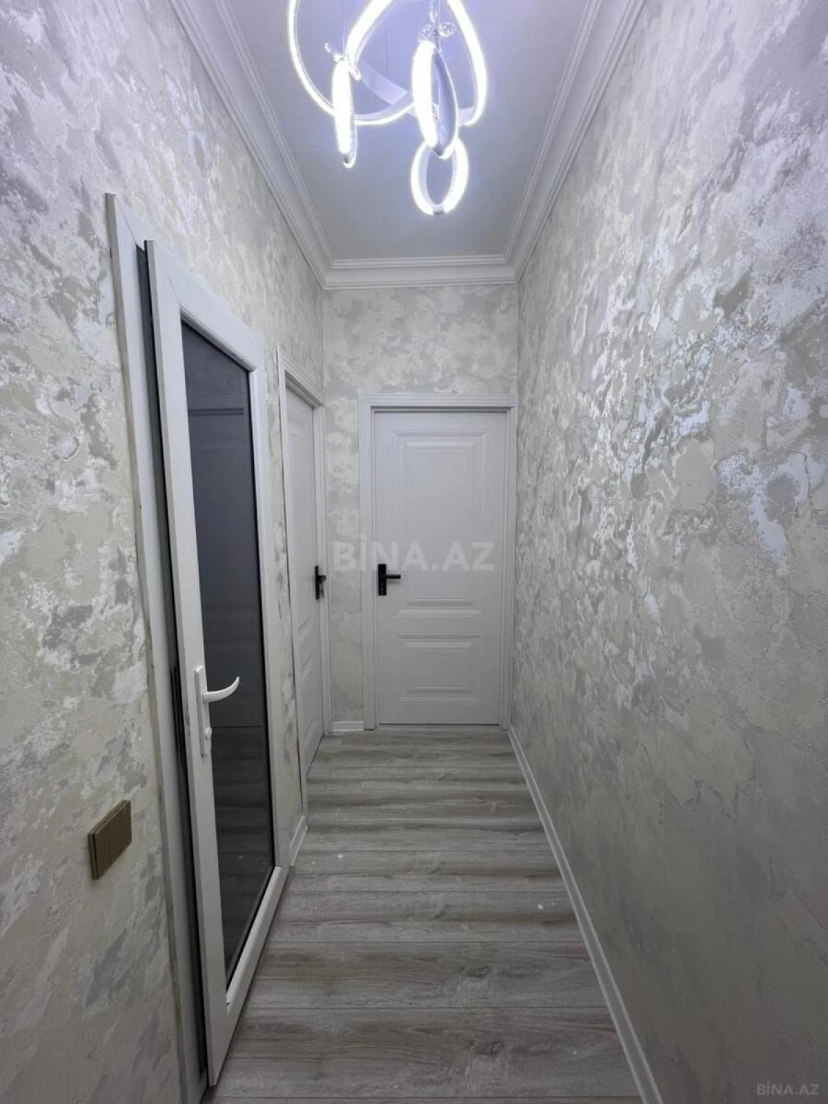 Satılır 2 otaqlı mənzil 45 m²