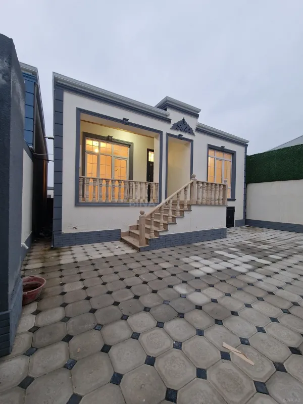 Satılır 4 otaqlı həyət evi 124 m²