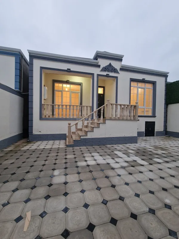 Satılır 4 otaqlı həyət evi 124 m²