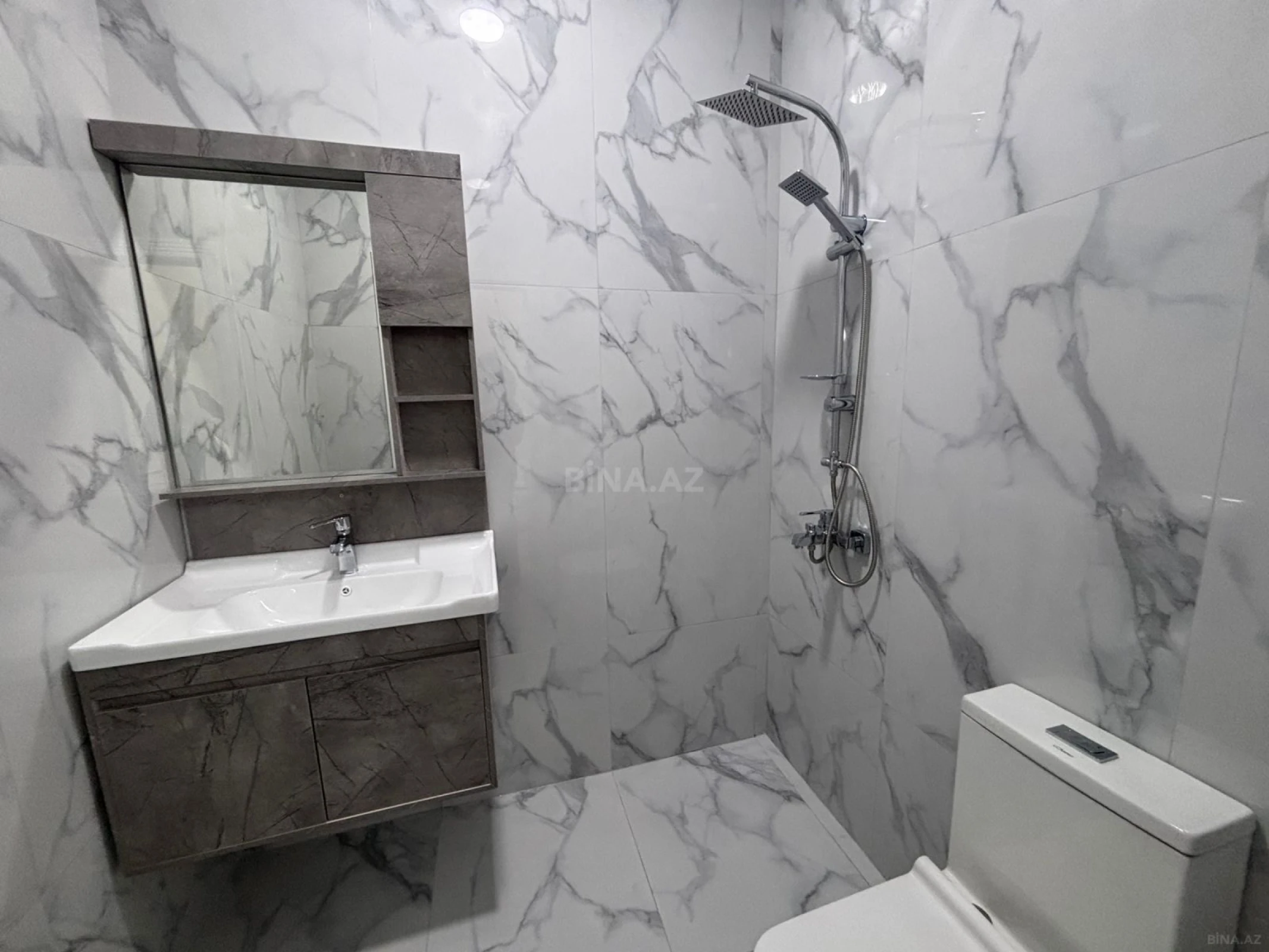 Satılır 4 otaqlı həyət evi 155 m²