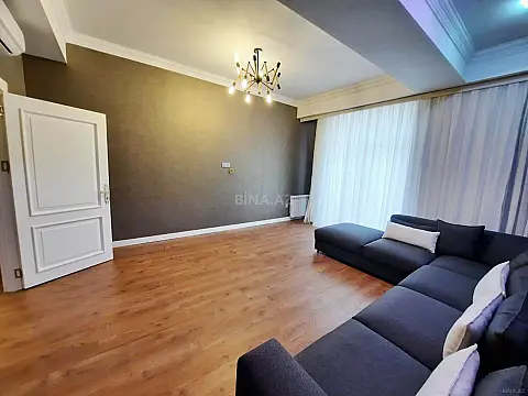 Kirayə verilir 4 otaqlı mənzil 160 m²