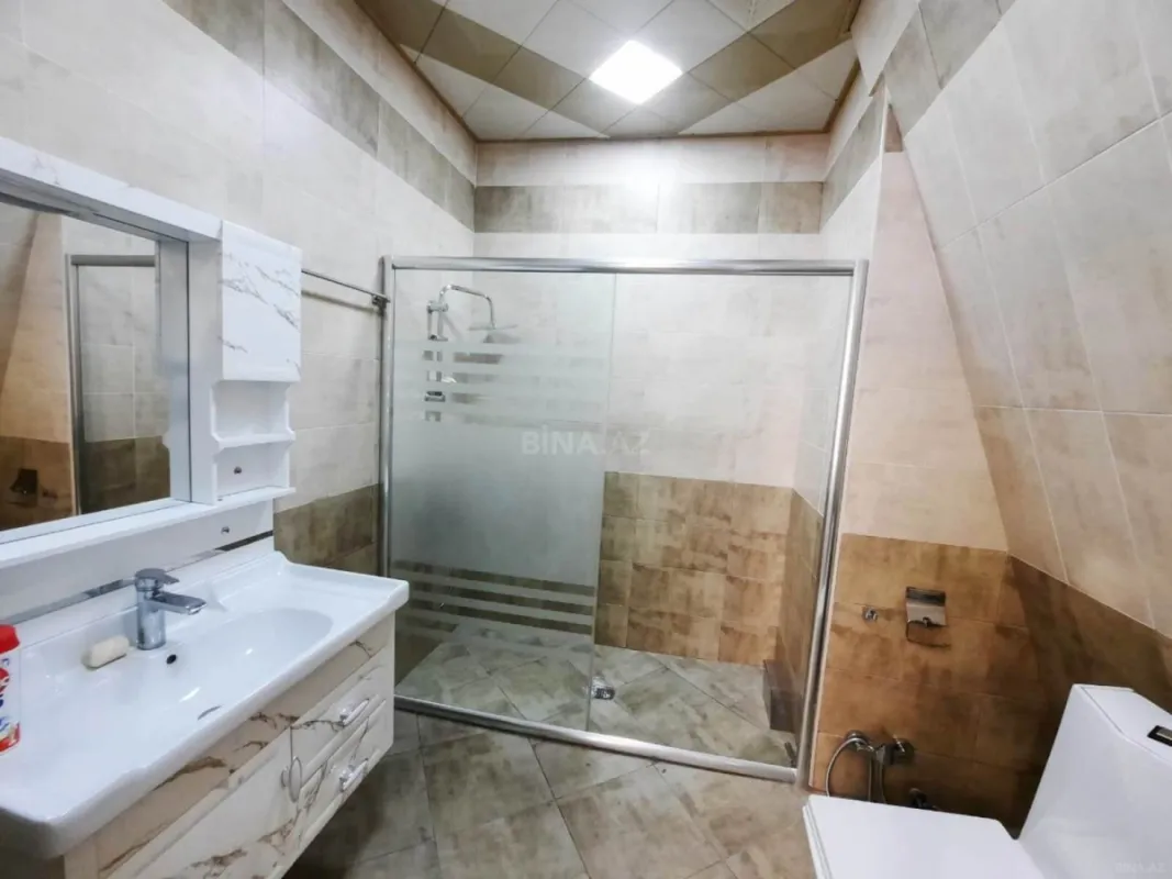 Kirayə verilir 4 otaqlı mənzil 160 m²