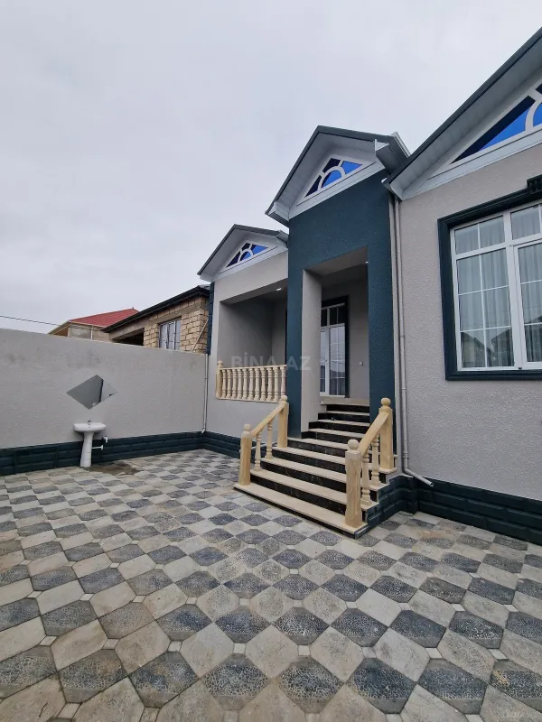 Satılır 4 otaqlı həyət evi 122 m²