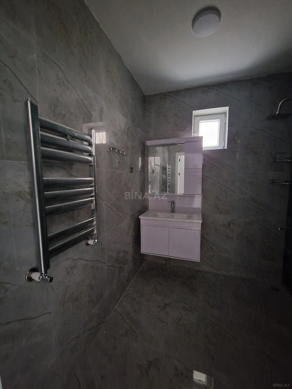 Satılır 4 otaqlı həyət evi 122 m²