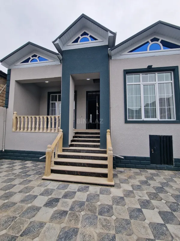 Satılır 4 otaqlı həyət evi 122 m²