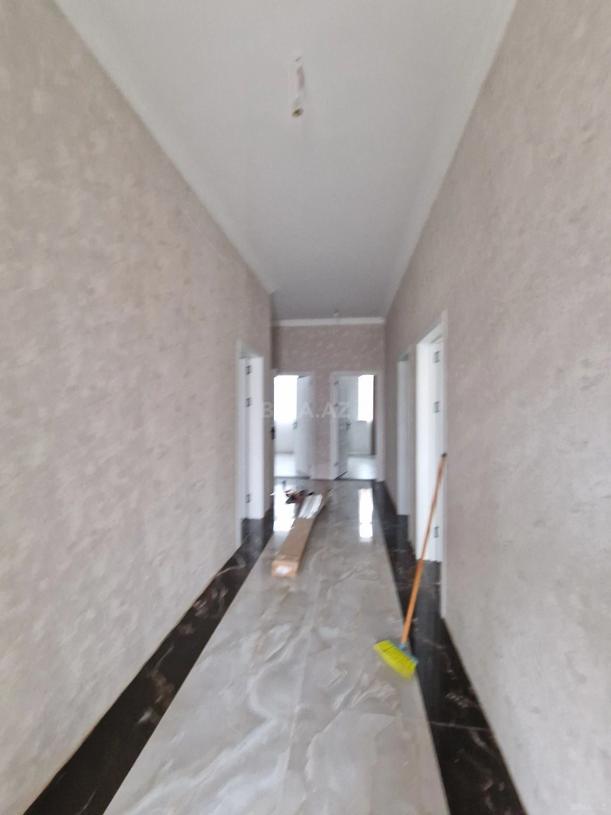 Satılır 4 otaqlı həyət evi 122 m²