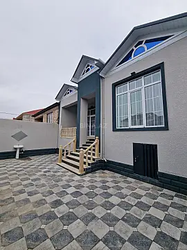 Satılır 4 otaqlı həyət evi 122 m²