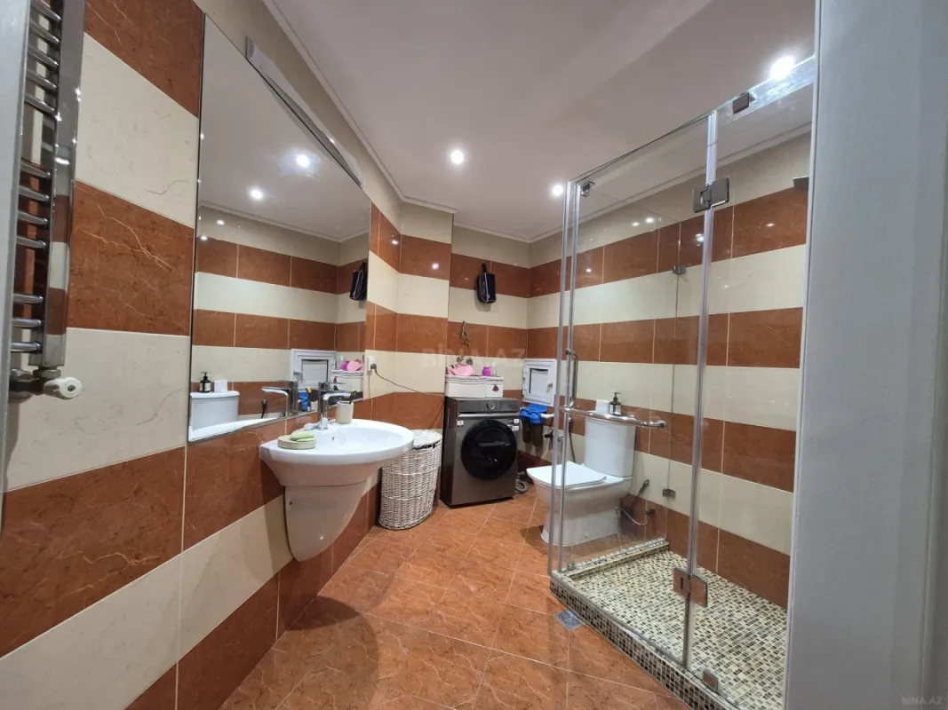 Satılır 3 otaqlı mənzil 140 m²