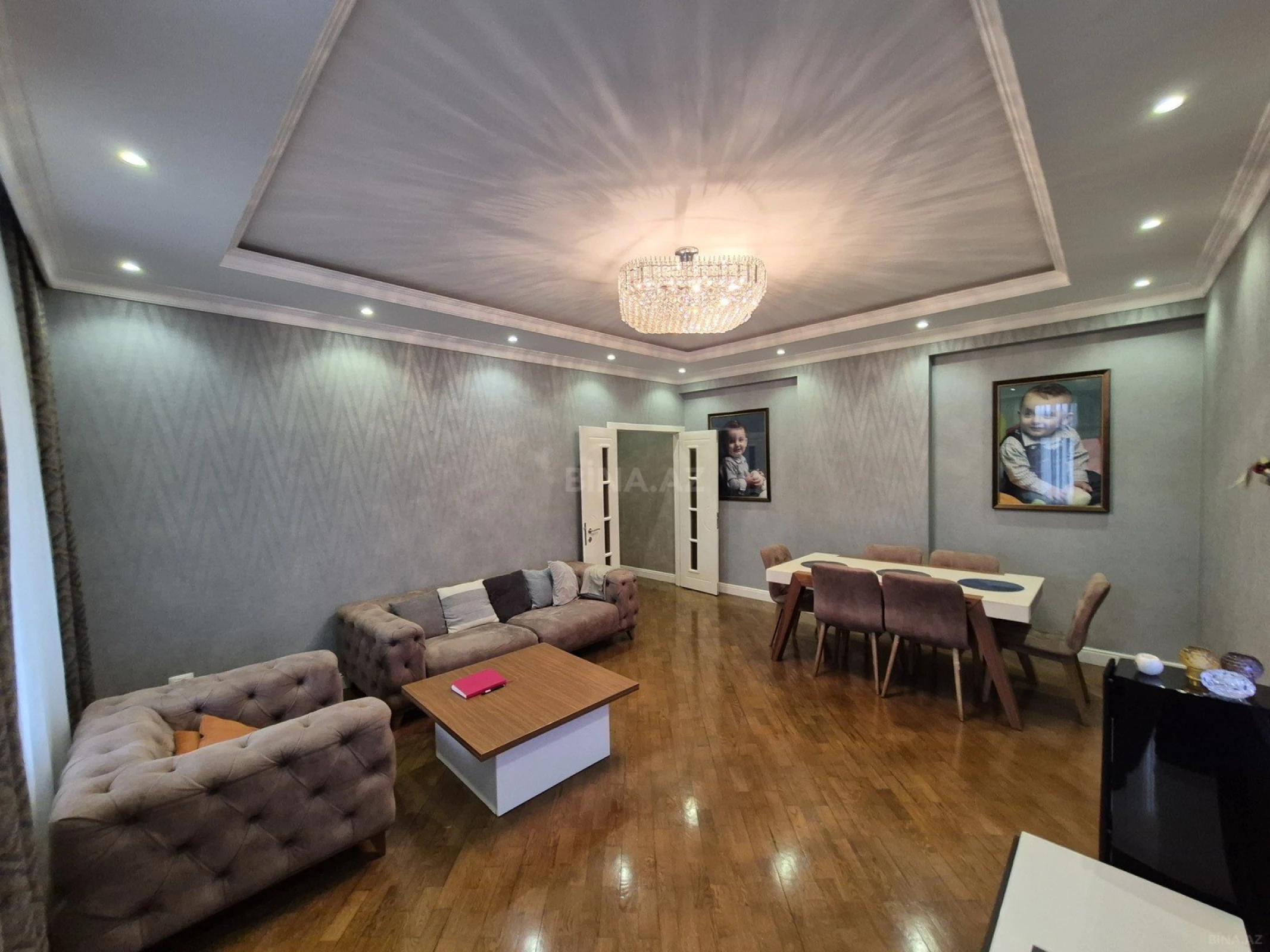 Satılır 3 otaqlı mənzil 140 m²