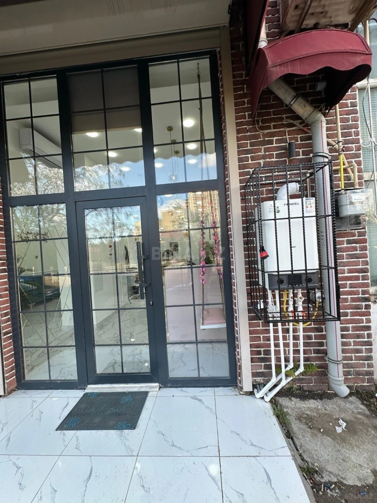 Satılır obyekt 60 m²