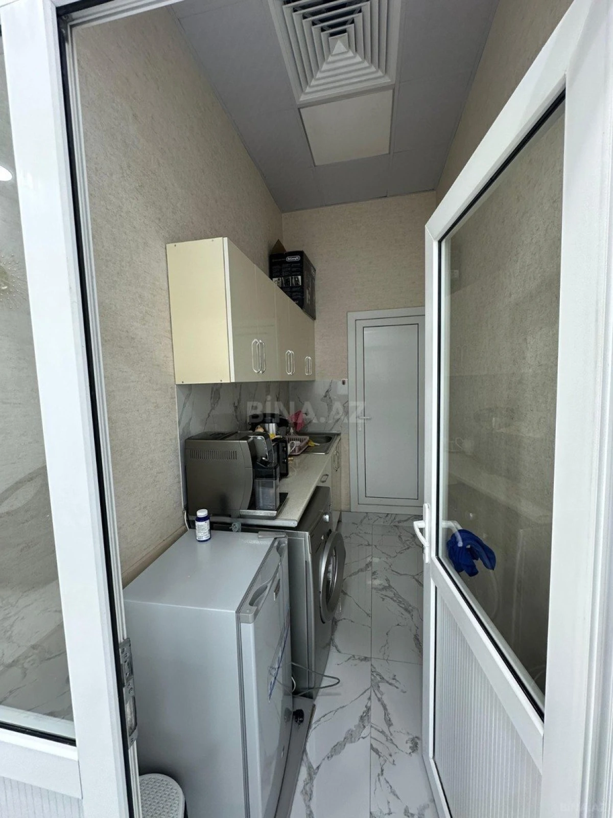 Satılır obyekt 60 m²