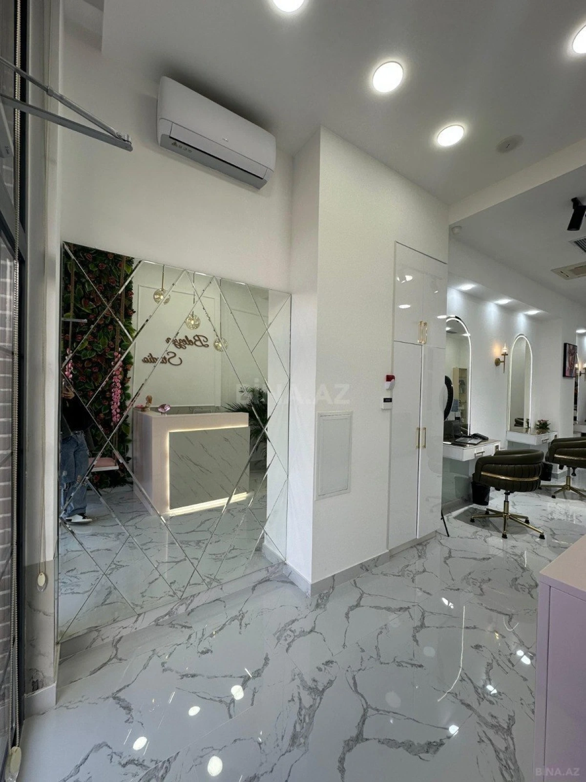 Satılır obyekt 60 m²