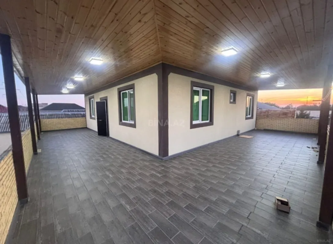 Satılır 6 otaqlı həyət evi 230 m²