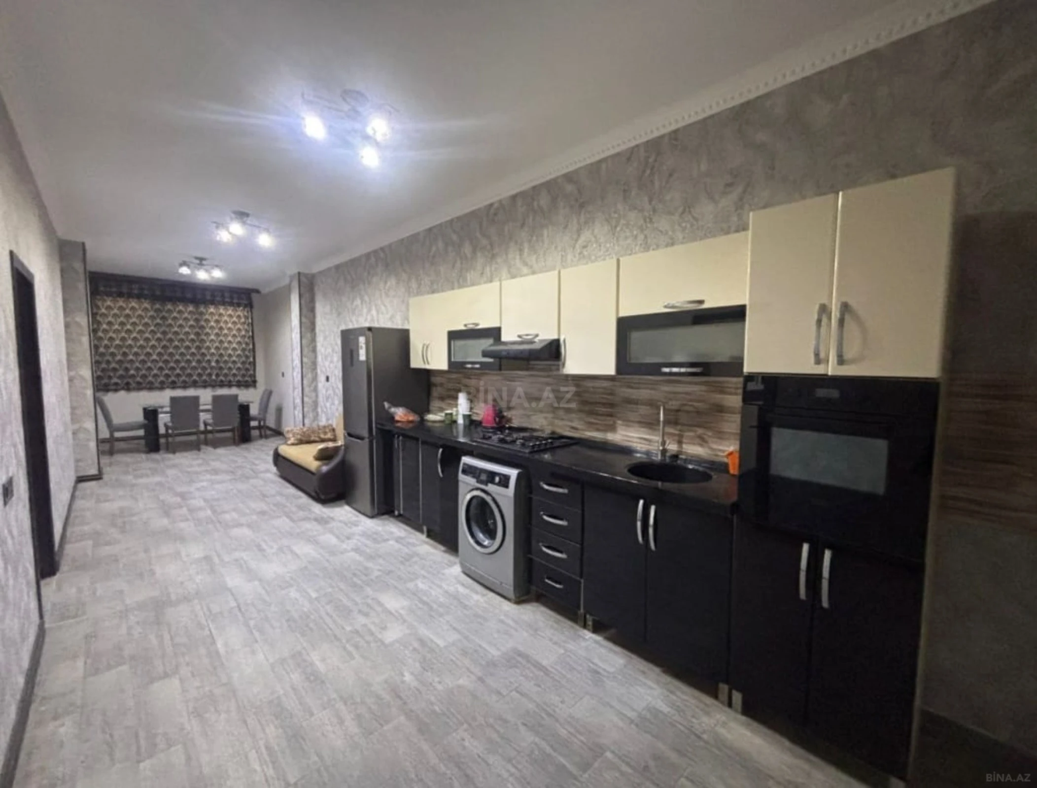 Satılır 6 otaqlı həyət evi 230 m²