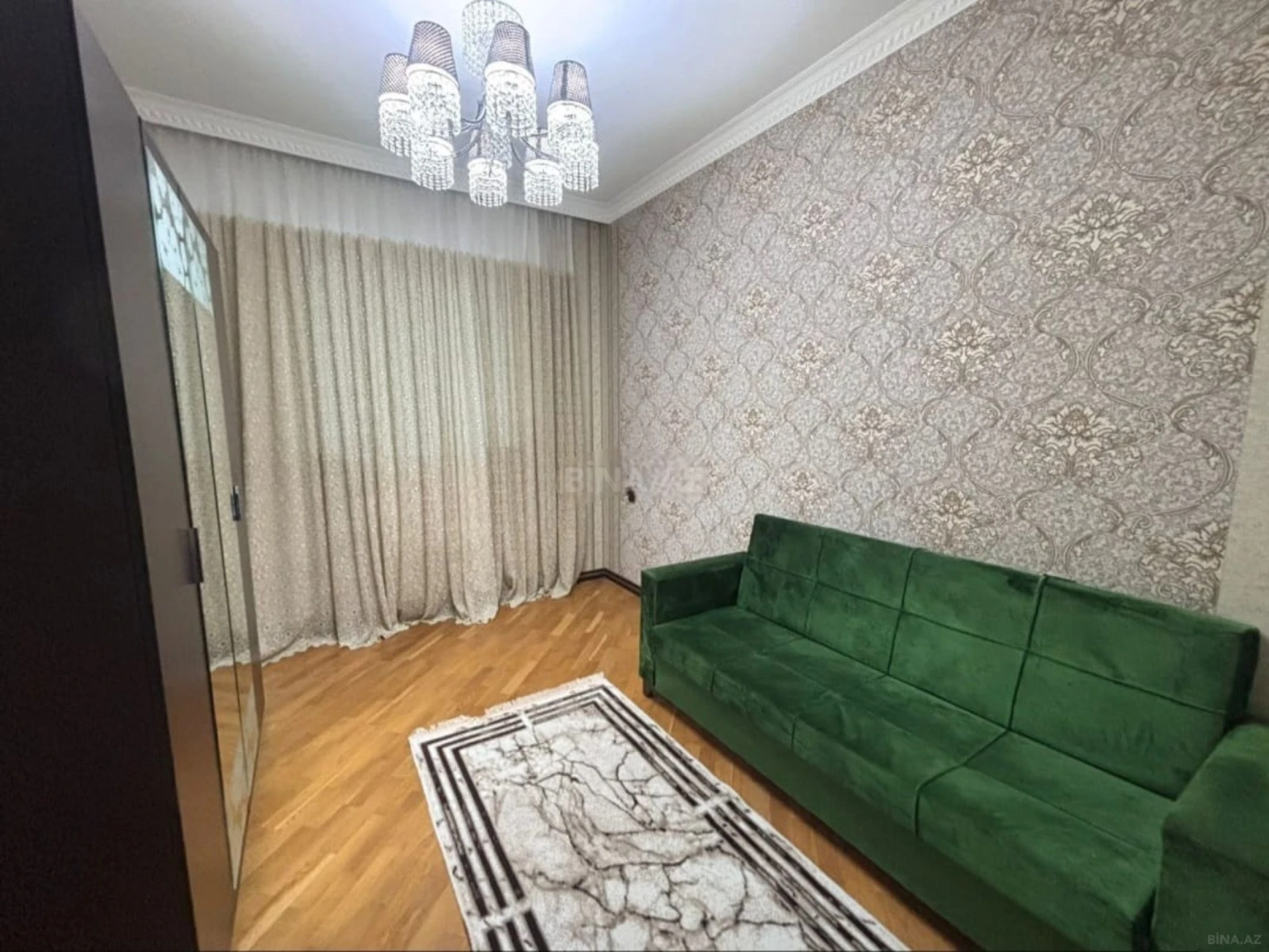 Satılır 6 otaqlı həyət evi 230 m²